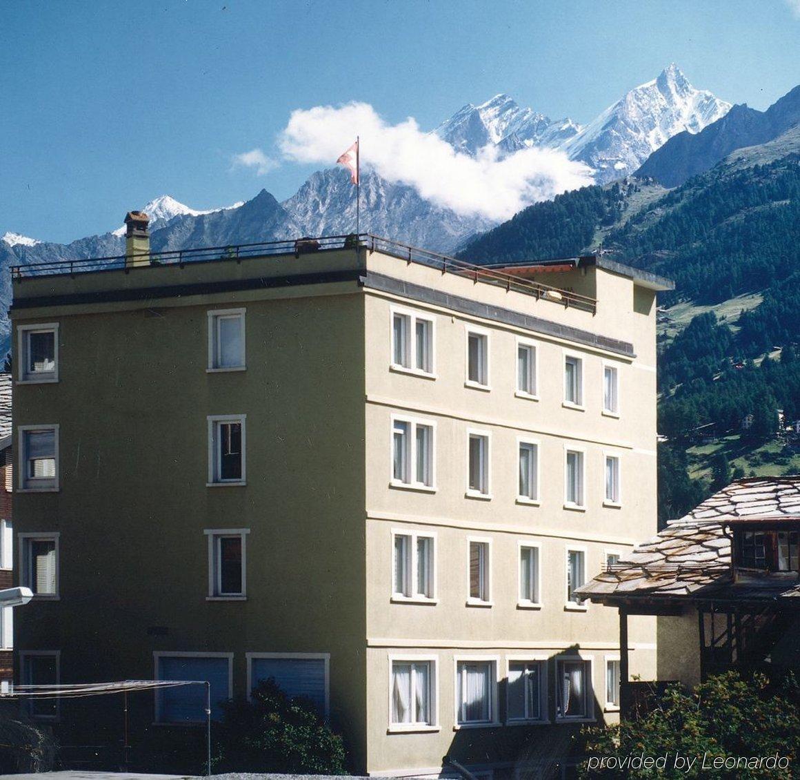 Le Petit Charme-Inn Zermatt Dış mekan fotoğraf